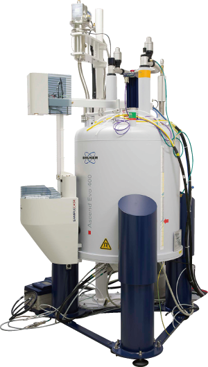 食品の原材料・産地などを分析するNMR（核磁気共鳴）装置