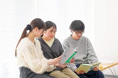 図書・情報センター